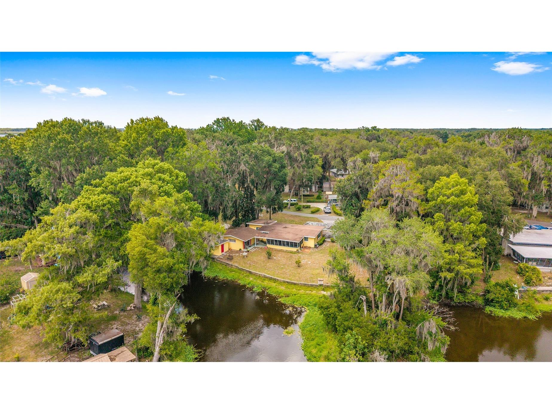 2345 Cr 453 Lake Panasoffkee FL 33538 OM726925 image58
