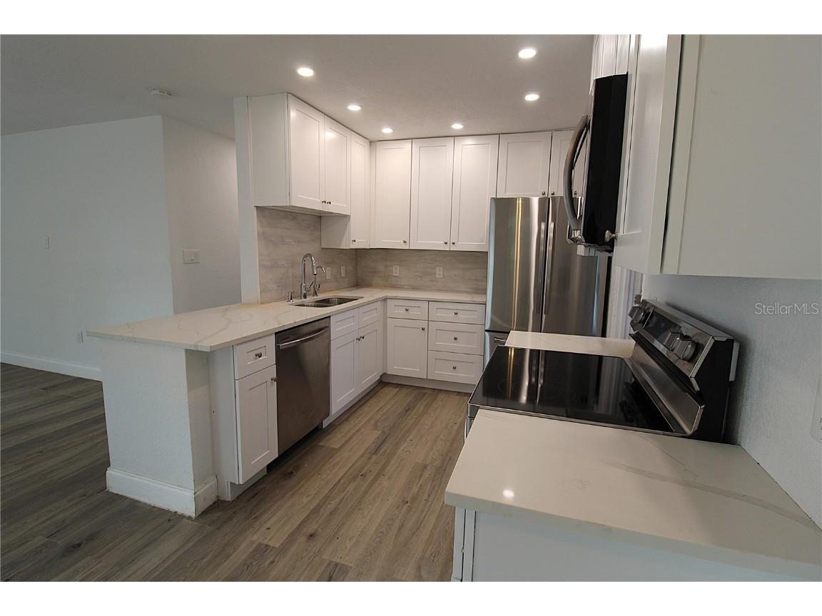 2345 Floyd Street Sarasota FL 34239 A4672180 image2