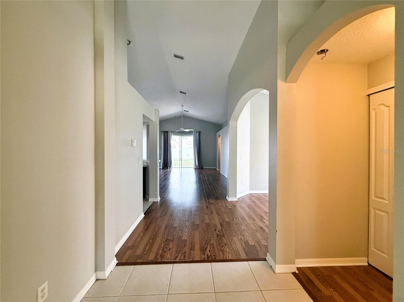 2345 Roanoke Springs Drive Ruskin FL 33570 TB8512908 image4