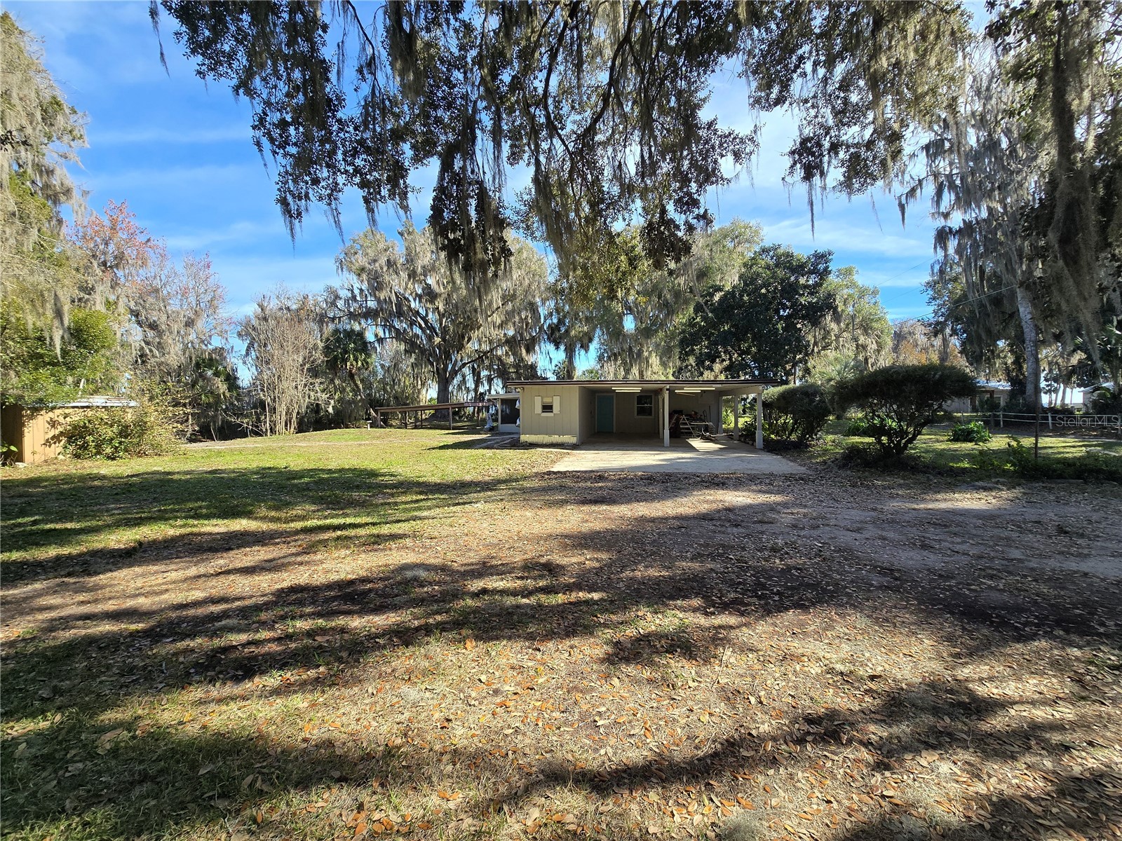 2346 Cr 401 Lake Panasoffkee FL 33538 OM717040 image15