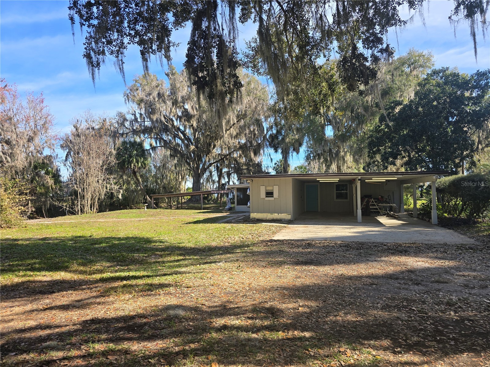 2346 Cr 401 Lake Panasoffkee FL 33538 OM717040 image17