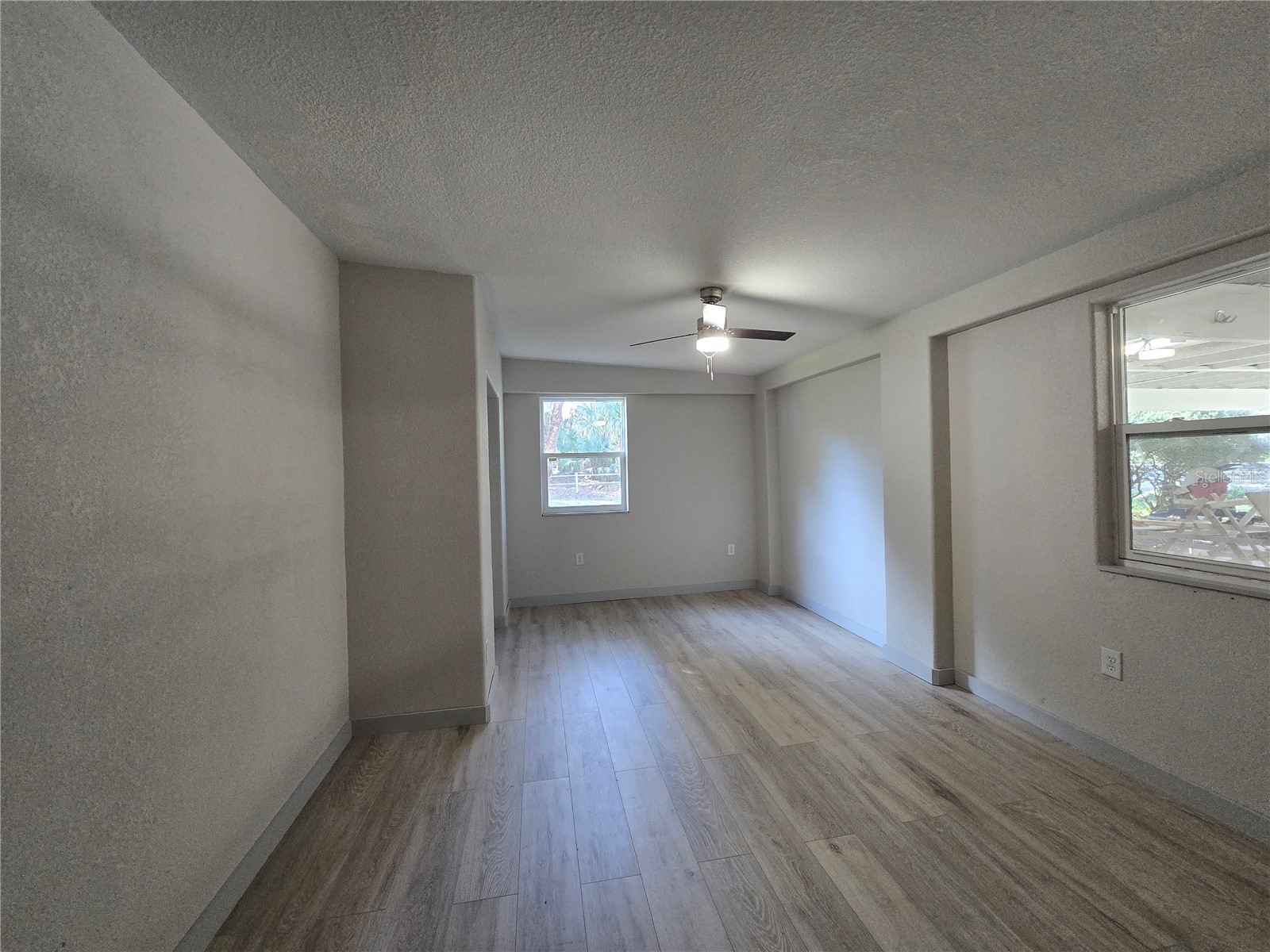 2346 Cr 401 Lake Panasoffkee FL 33538 OM717040 image21