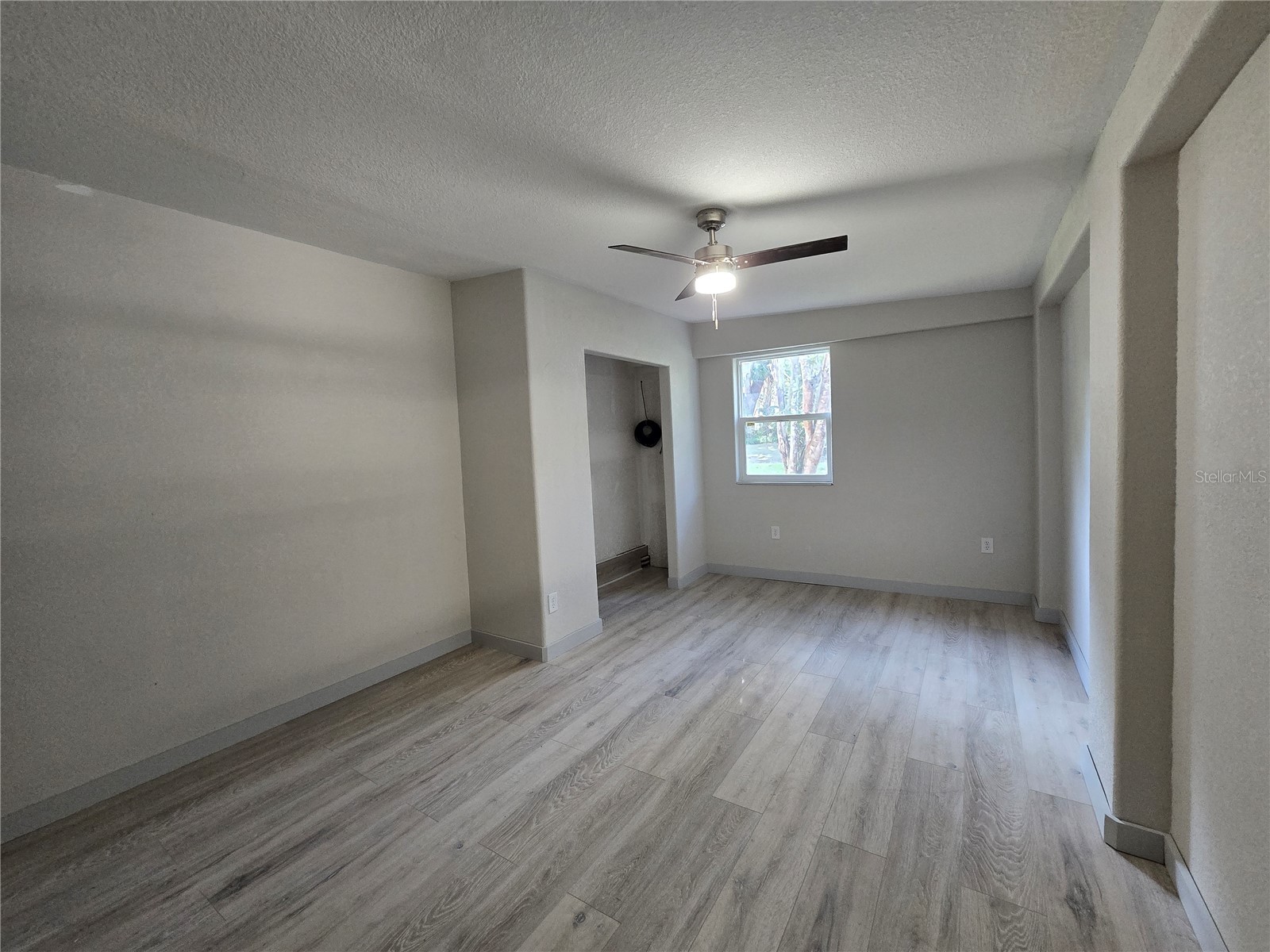 2346 Cr 401 Lake Panasoffkee FL 33538 OM717040 image22