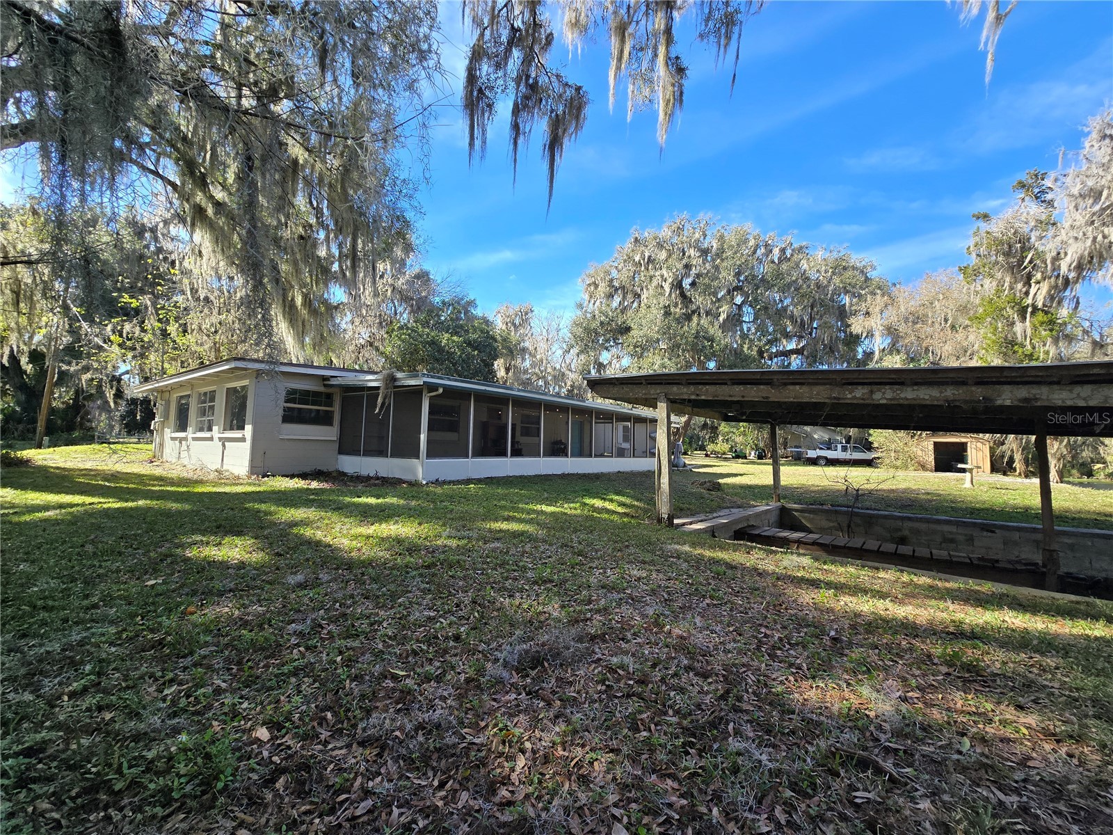 2346 Cr 401 Lake Panasoffkee FL 33538 OM717040 image9