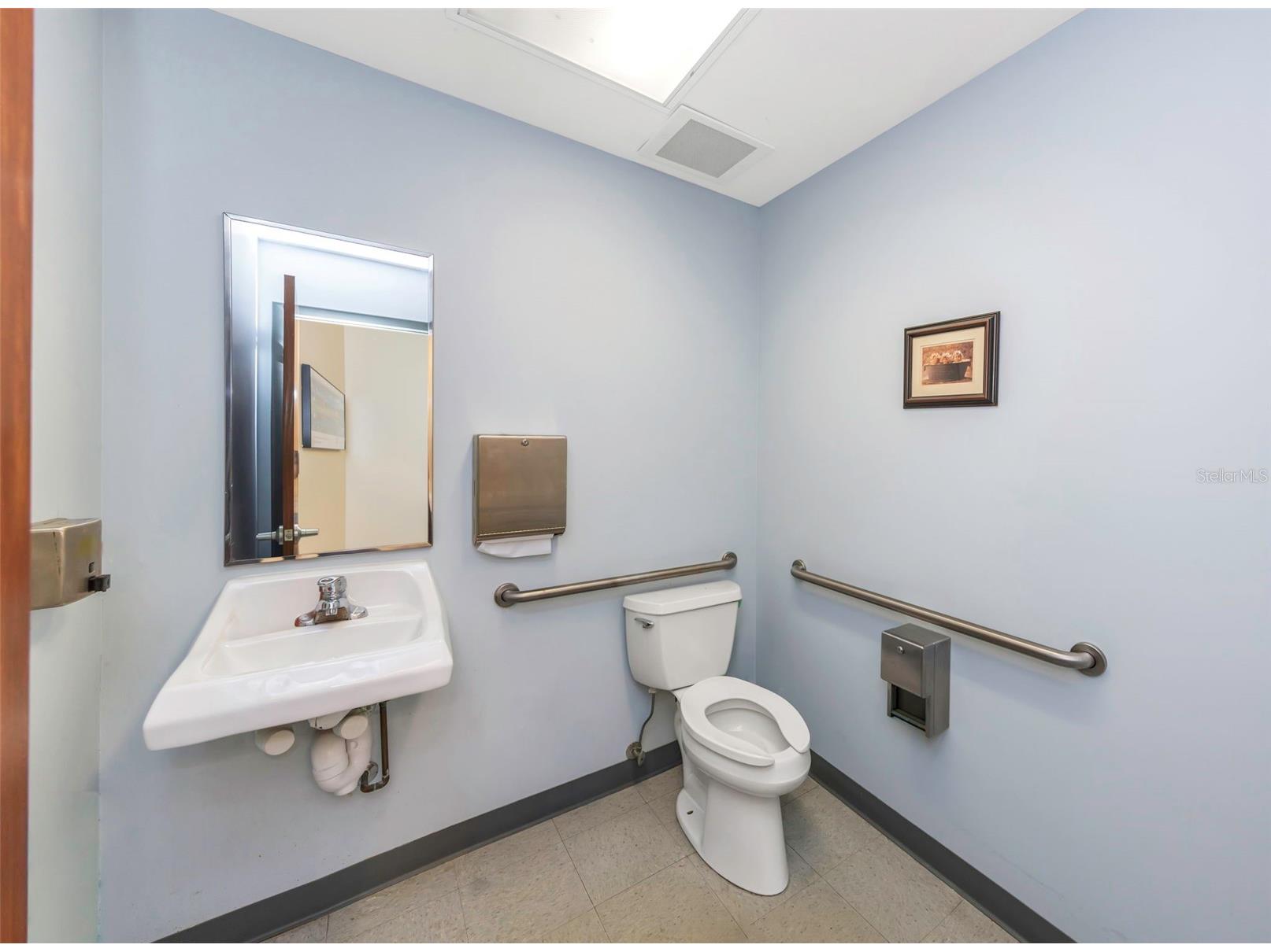 2346 Drew Street #1F Clearwater FL 33765 TB8476918 image2