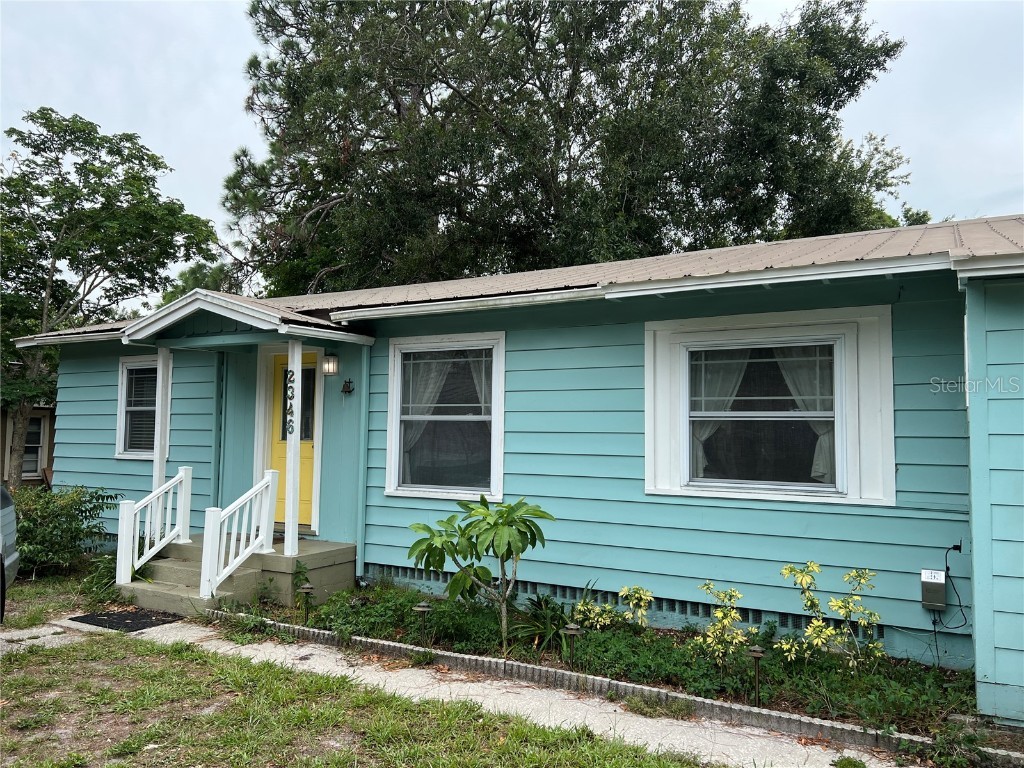 2346 Gull Lane Sarasota FL 34237 A4586021 image1
