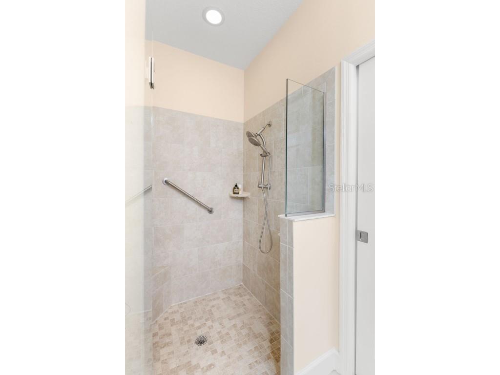 2346 Oakley Green Drive Sun City Center FL 33573 TB8450897 image32