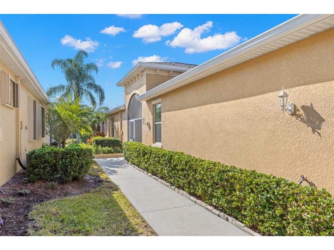 2346 Oakley Green Drive Sun City Center FL 33573 TB8450897 image5