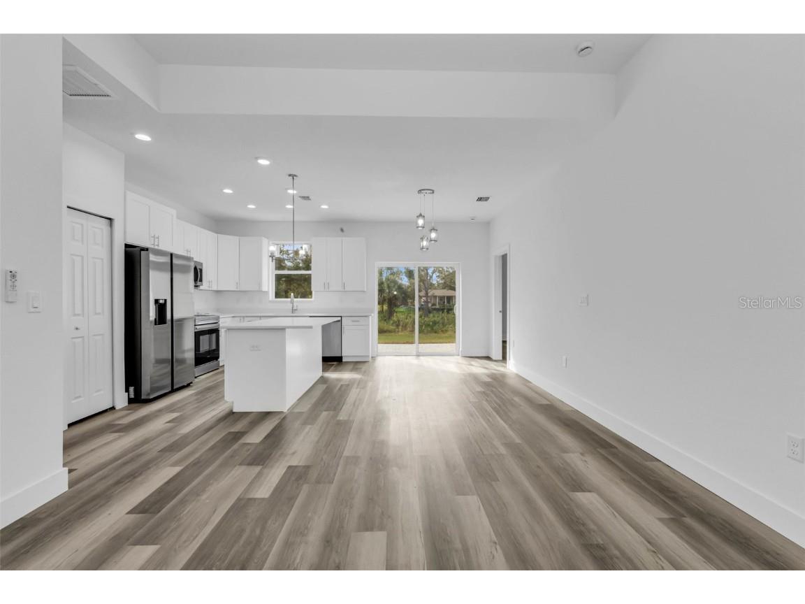 23461 Winthrob Avenue Punta Gorda FL 33980 C7517579 image5