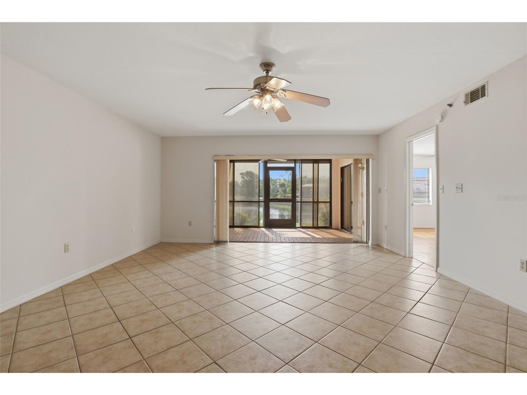23465 Harborview Road #913 Punta Gorda FL 33980 C7526207 image9
