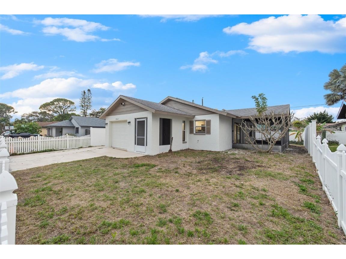 2347 Benson Street Sarasota FL 34231 R4907664 image1