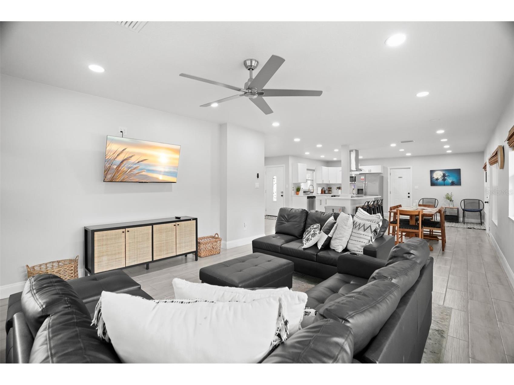 2347 Dora Drive Clearwater FL 33765 TB8516317 image4