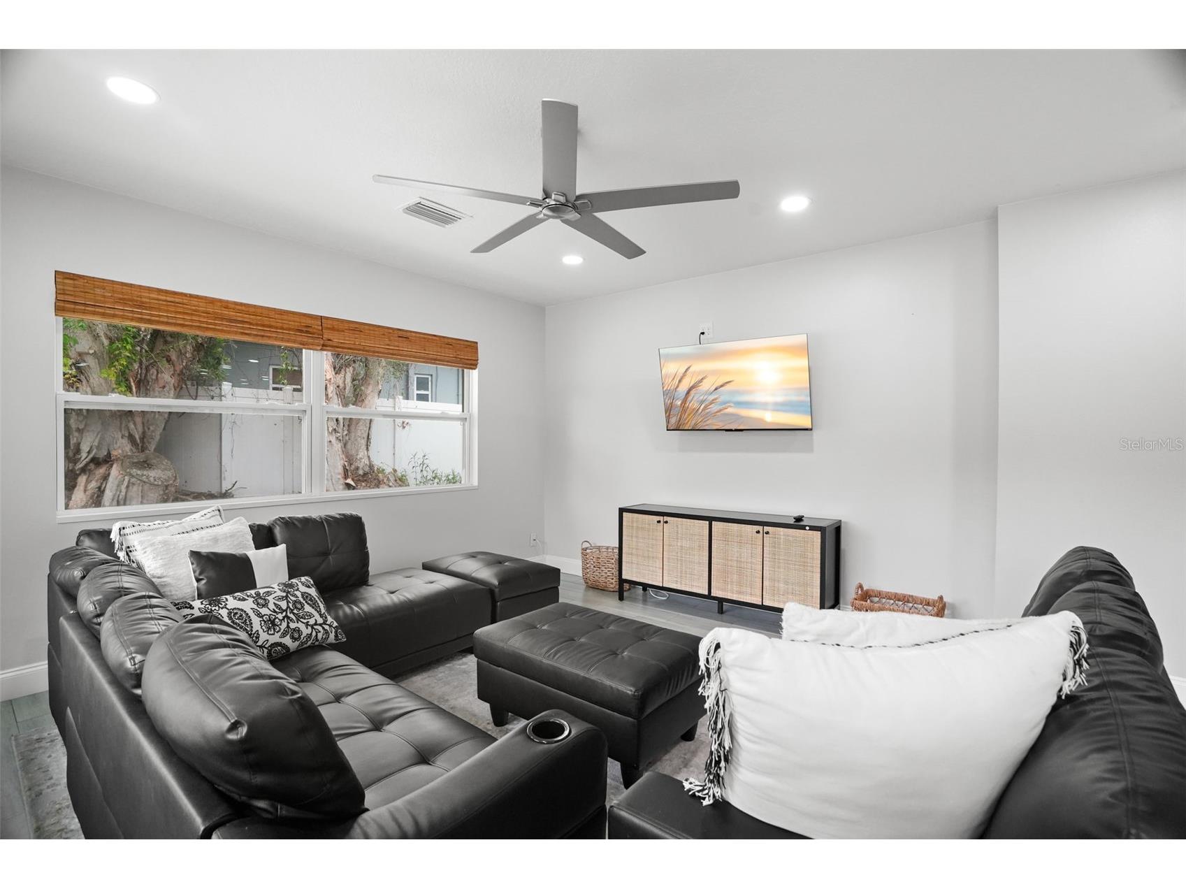 2347 Dora Drive Clearwater FL 33765 TB8516317 image5