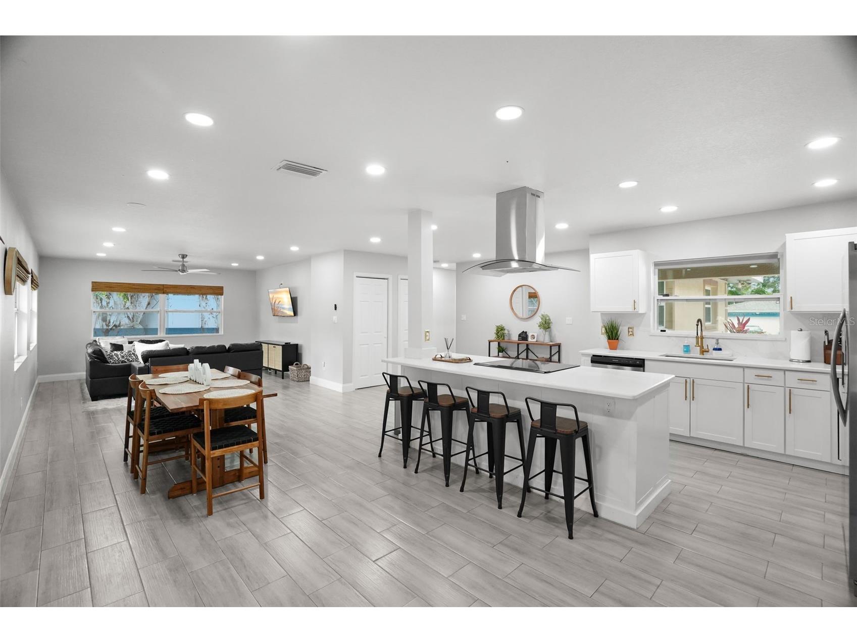 2347 Dora Drive Clearwater FL 33765 TB8516317 image8
