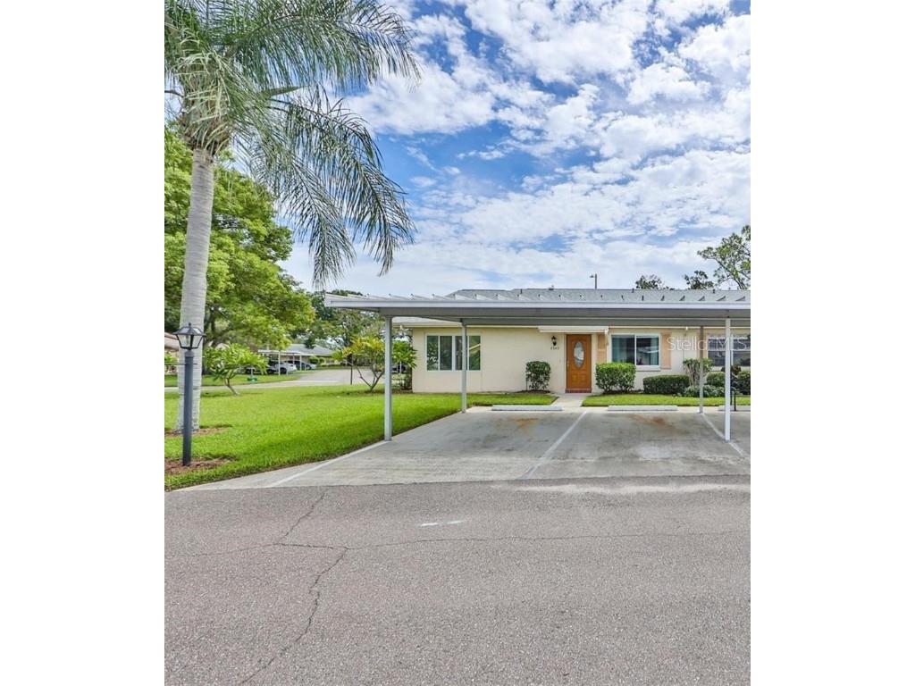 2347 Glenmore Circle Sun City Center FL 33573 T3478358 image1