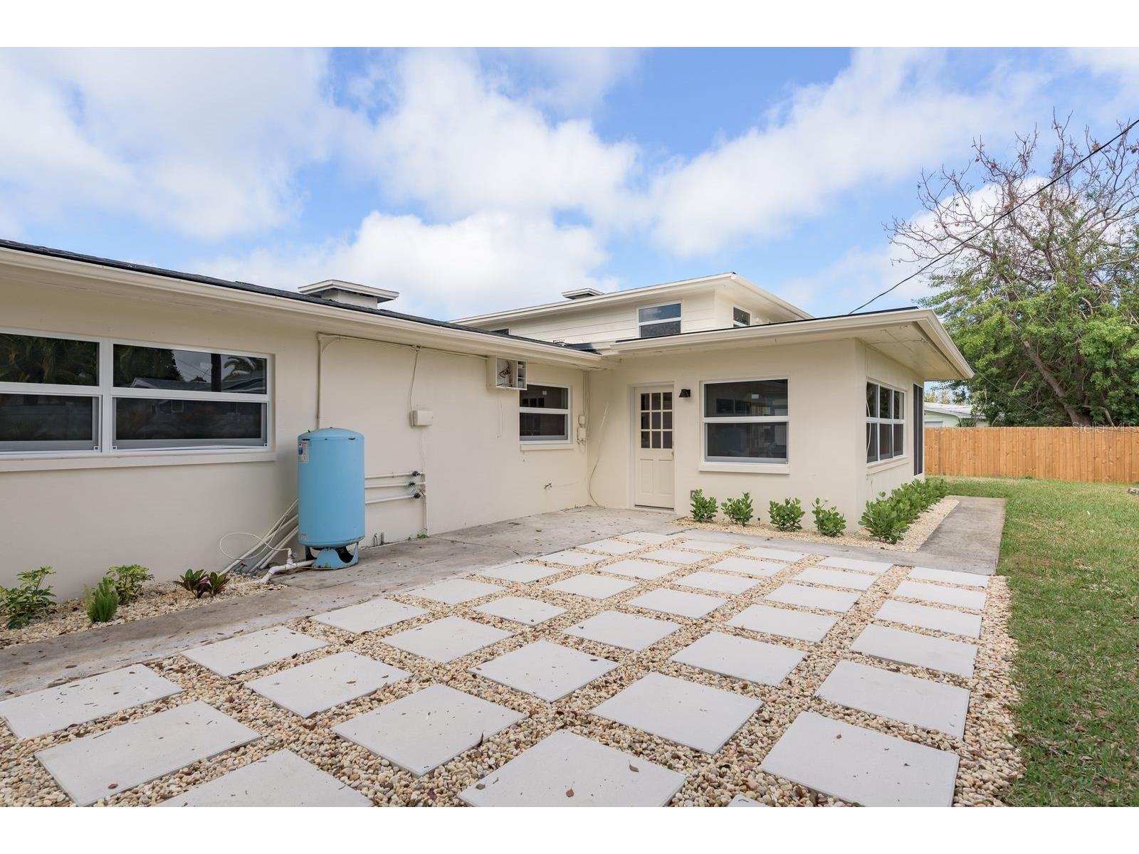 2347 Watrous Drive Dunedin FL 34698 TB8485221 image58