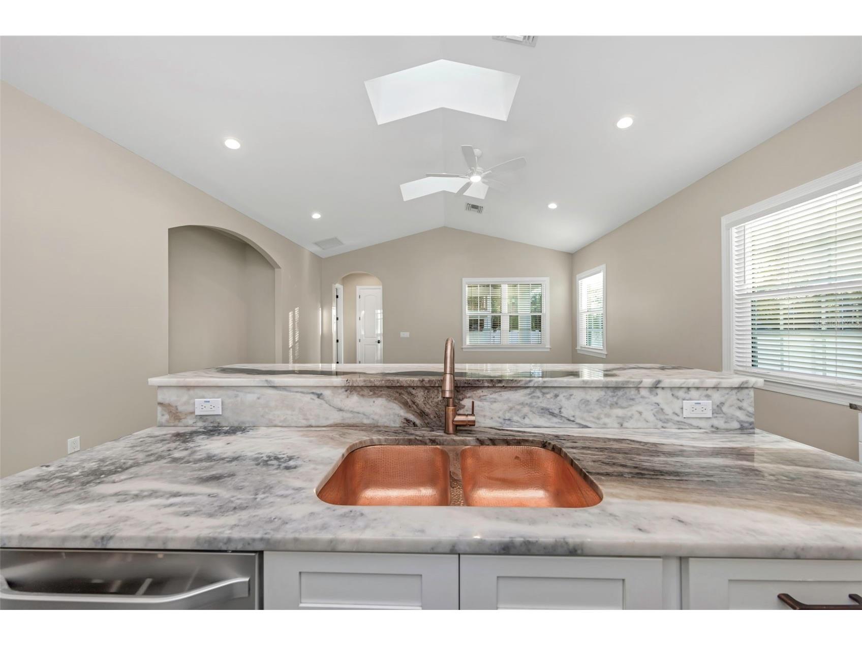 2348 2nd Avenue S Saint Petersburg FL 33712 TB8478425 image22