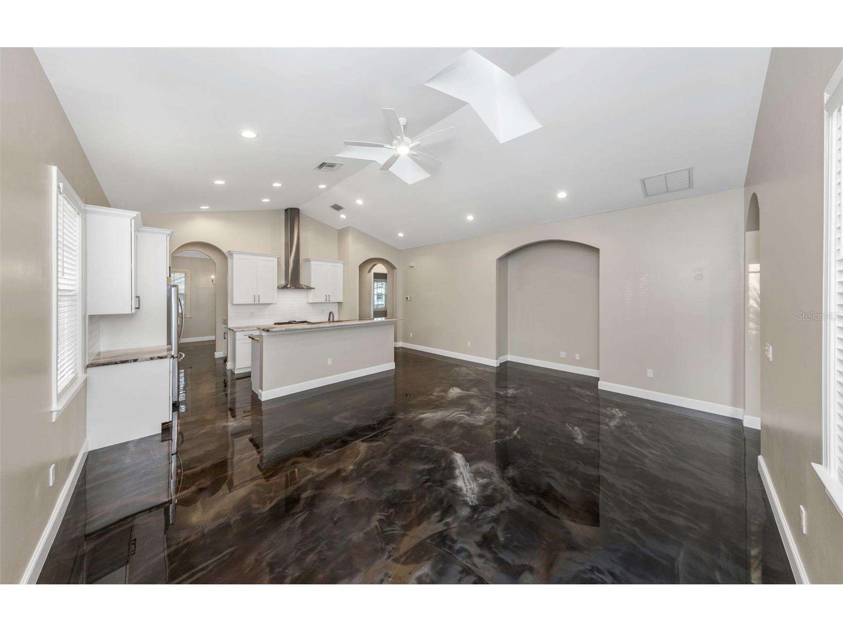 2348 2nd Avenue S Saint Petersburg FL 33712 TB8478425 image24