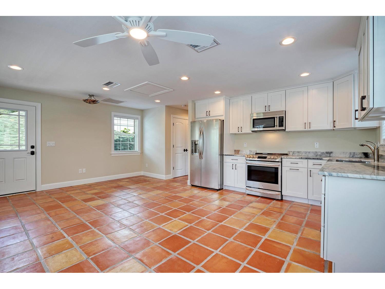 2348 2nd Avenue S Saint Petersburg FL 33712 TB8478425 image52