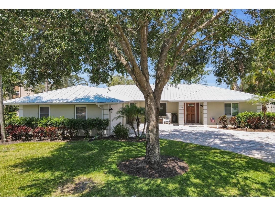 2348 Riviera Drive Sarasota FL 34232 A4571449 image1