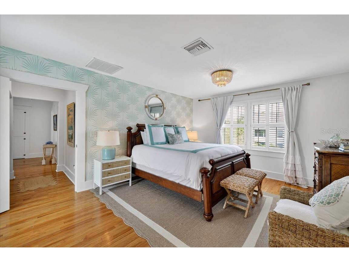 235 10th Avenue NE Saint Petersburg FL 33701 - TAMPA BAY TB8397032 image15