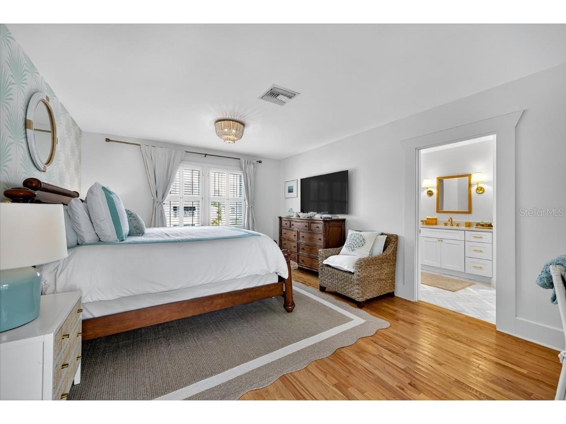 235 10th Avenue NE Saint Petersburg FL 33701 - TAMPA BAY TB8397032 image16