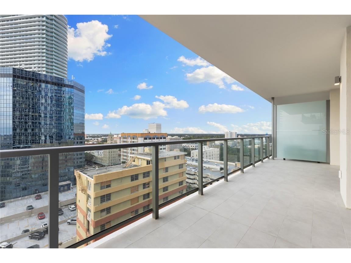 275 1st Avenue S #1407 Saint Petersburg FL 33701 TB8457843 image11