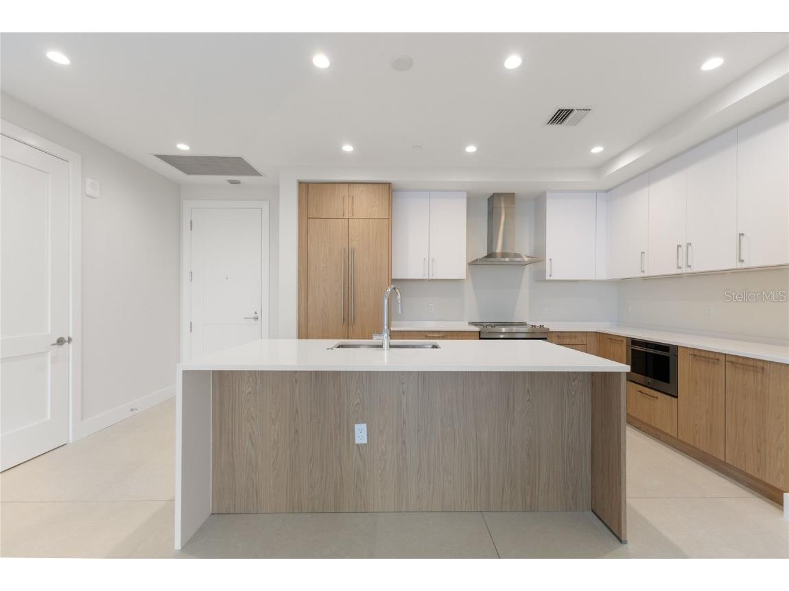 275 1st Avenue S #1407 Saint Petersburg FL 33701 TB8457843 image4