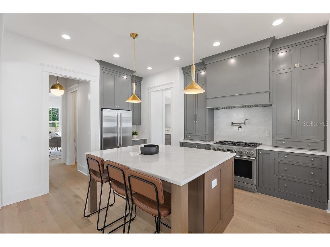 235 24th Avenue SE Saint Petersburg FL 33705 TB8364582 image14