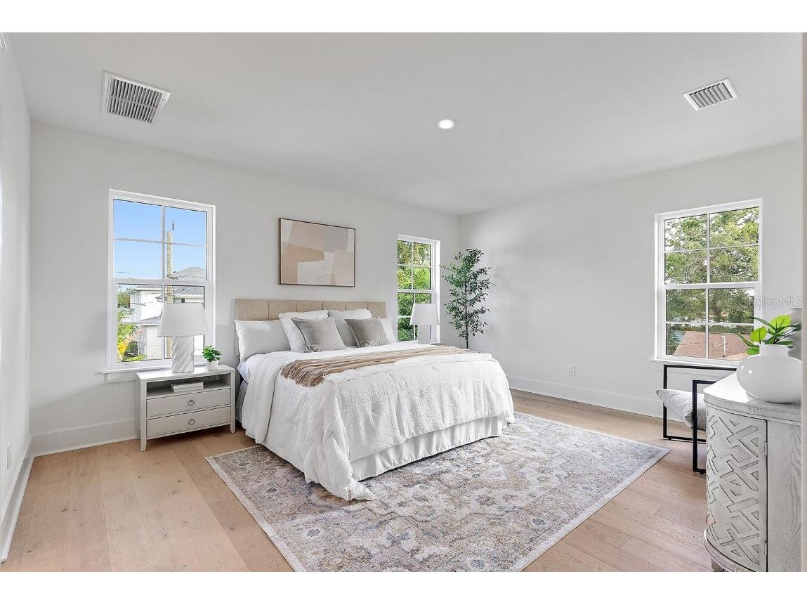 235 24th Avenue SE Saint Petersburg FL 33705 TB8364582 image27