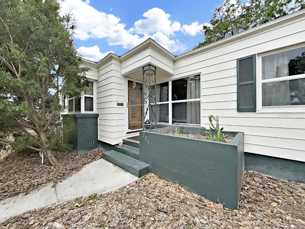 235 38th Street S Saint Petersburg FL 33711 TB8371401 image1