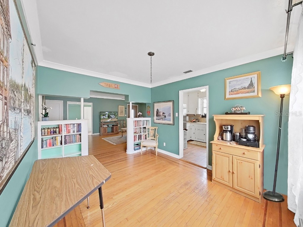 235 38th Street S Saint Petersburg FL 33711 TB8371401 image11