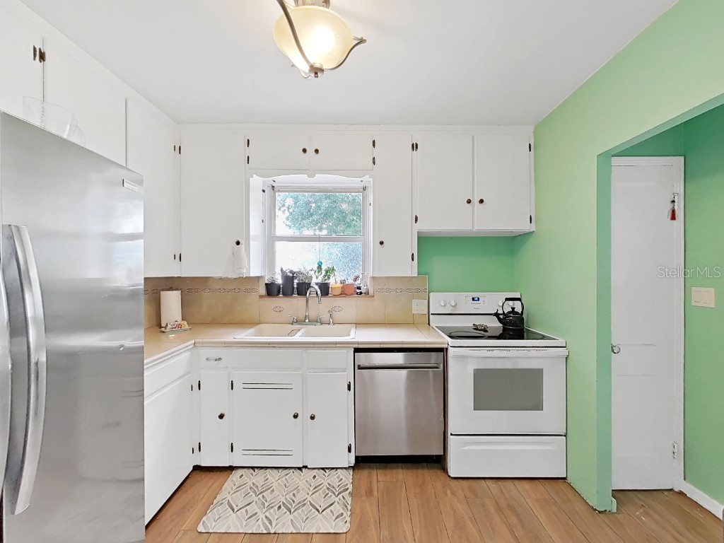 235 38th Street S Saint Petersburg FL 33711 TB8371401 image15