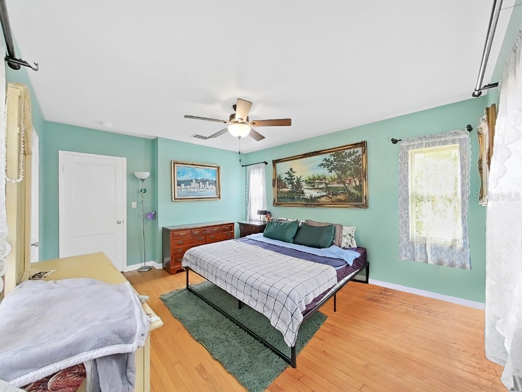 235 38th Street S Saint Petersburg FL 33711 TB8371401 image19