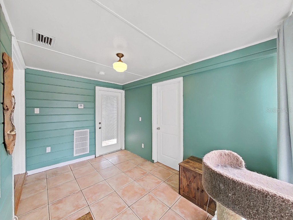 235 38th Street S Saint Petersburg FL 33711 TB8371401 image26