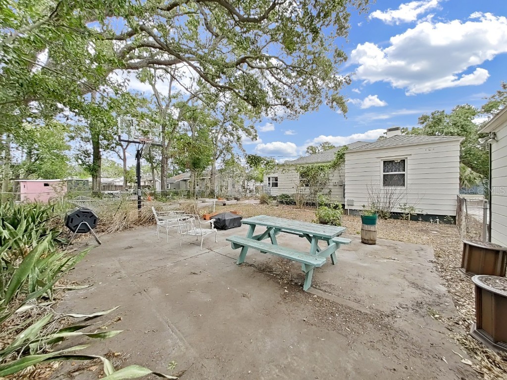 235 38th Street S Saint Petersburg FL 33711 TB8371401 image33