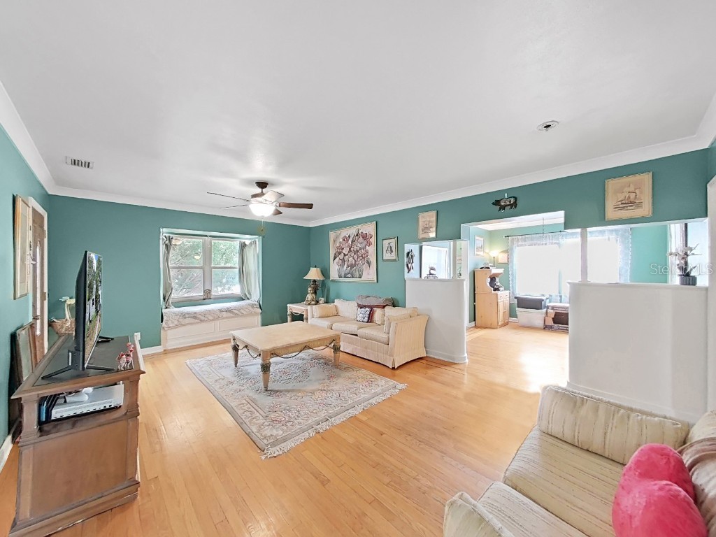 235 38th Street S Saint Petersburg FL 33711 TB8371401 image9