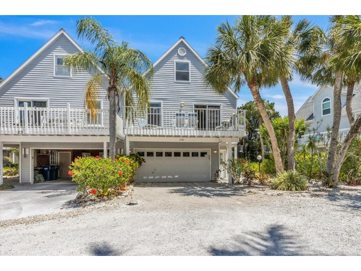 235 64th Street Holmes Beach FL 34217 A4637524 image1