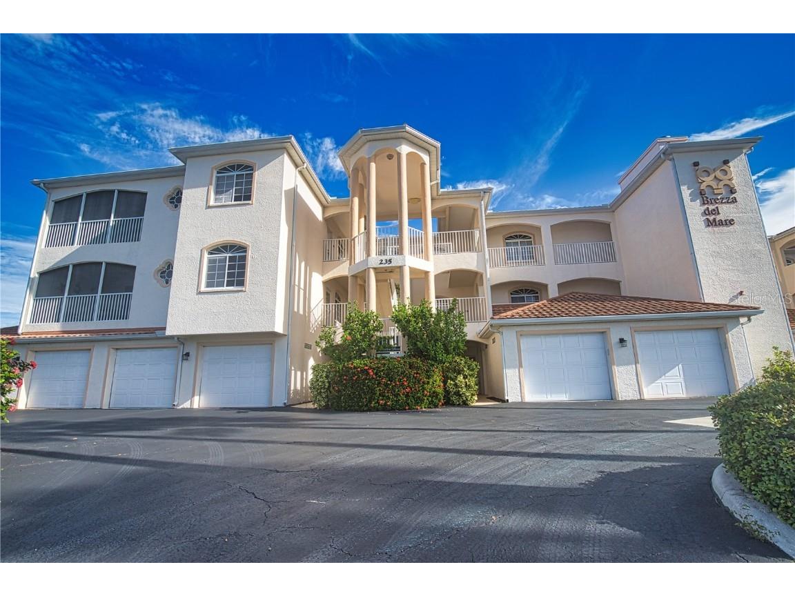 235 Base Avenue E #202 Venice FL 34285 C7497862 image1
