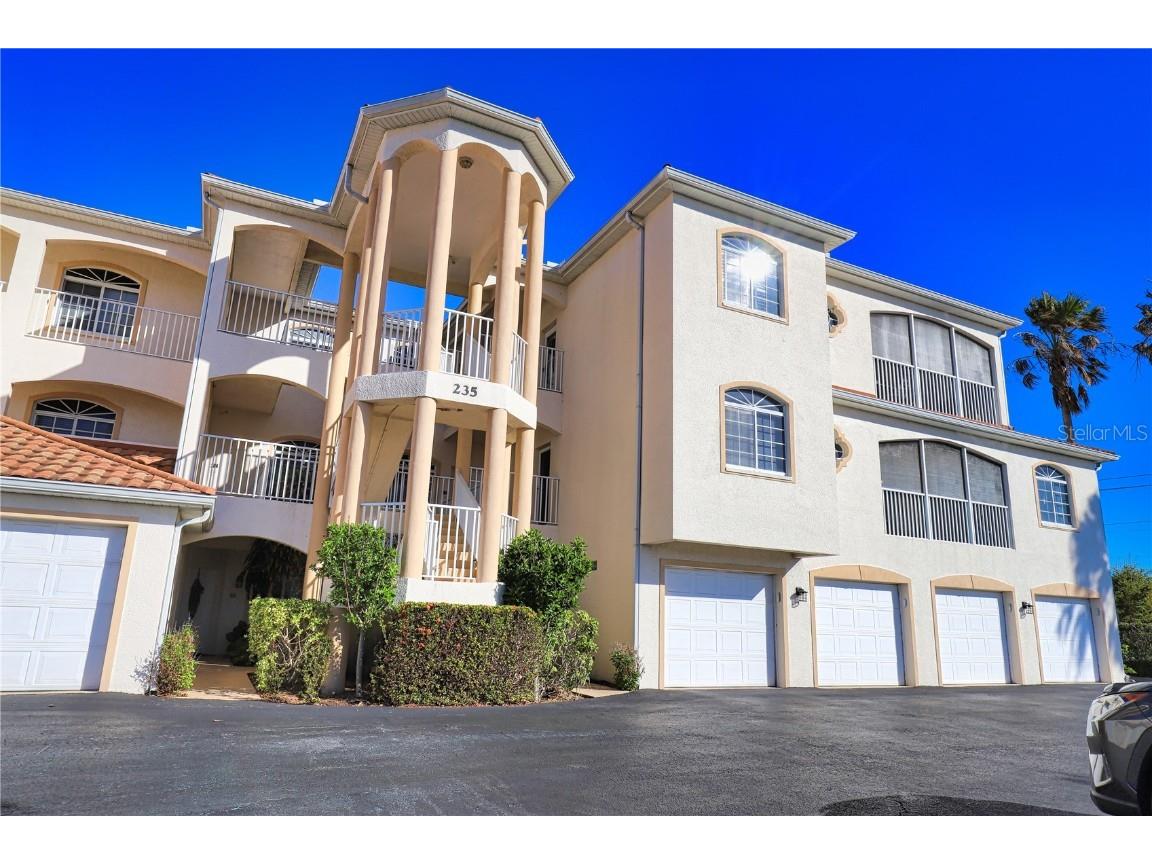 235 Base Avenue E #305 Venice FL 34285 O6266746 image1