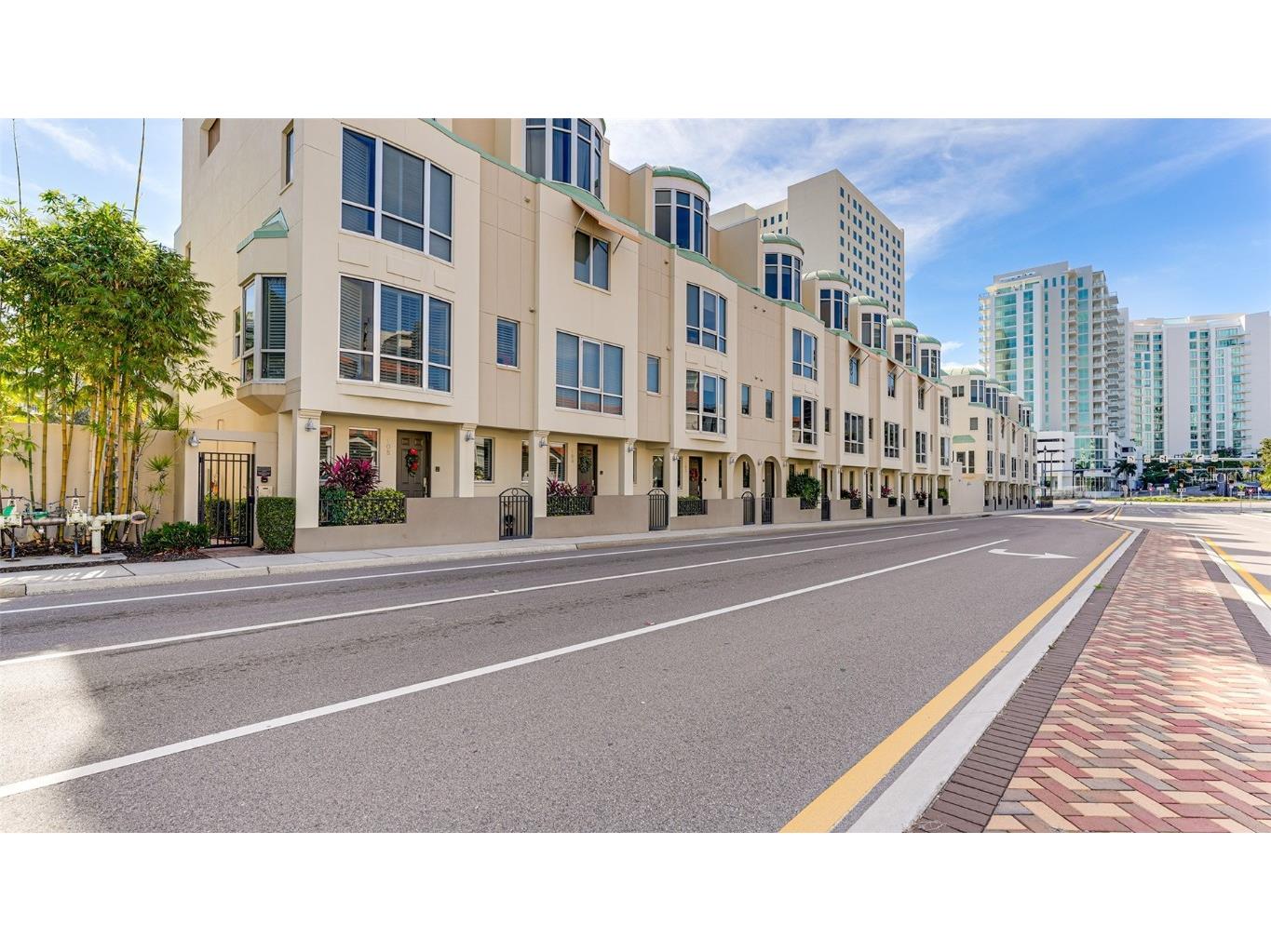 235 Cocoanut Avenue #106-B Sarasota FL 34236 A4592341 image1