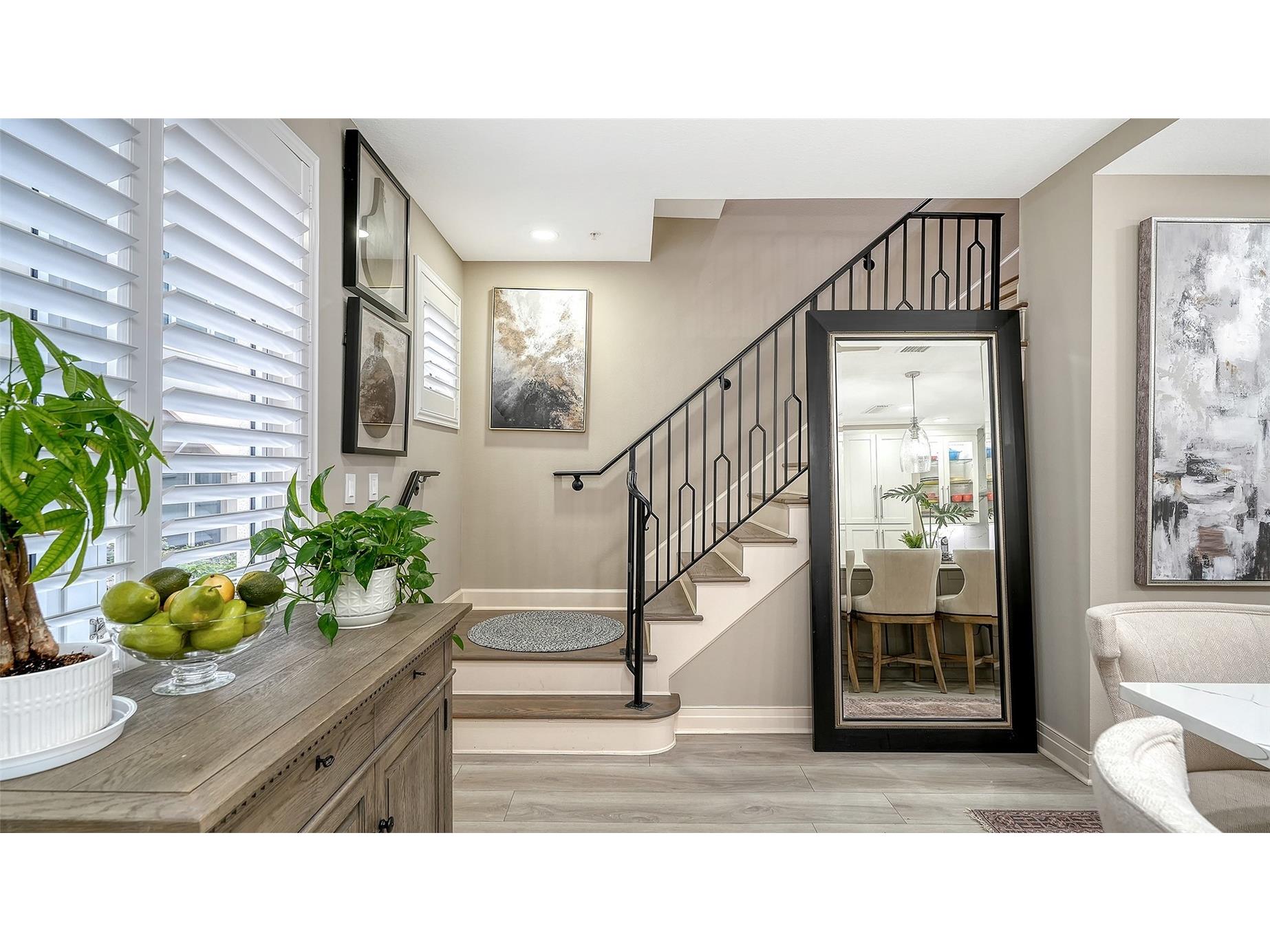 235 Cocoanut Avenue #106-B Sarasota FL 34236 A4688841 image12