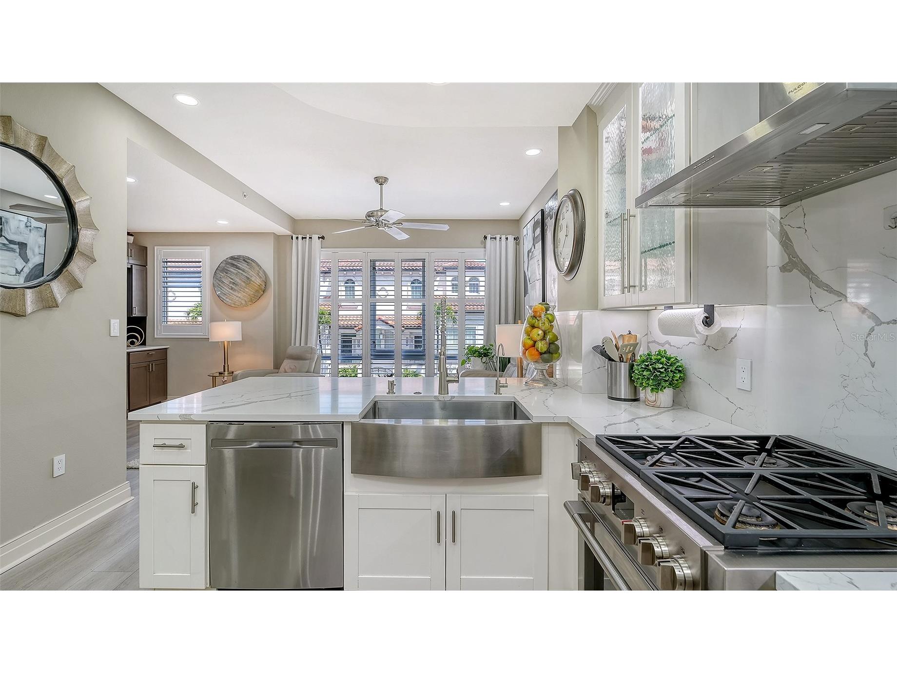 235 Cocoanut Avenue #106-B Sarasota FL 34236 A4688841 image14