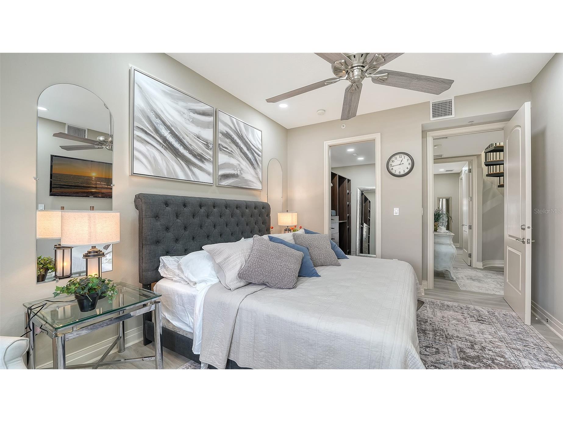 235 Cocoanut Avenue #106-B Sarasota FL 34236 A4688841 image19