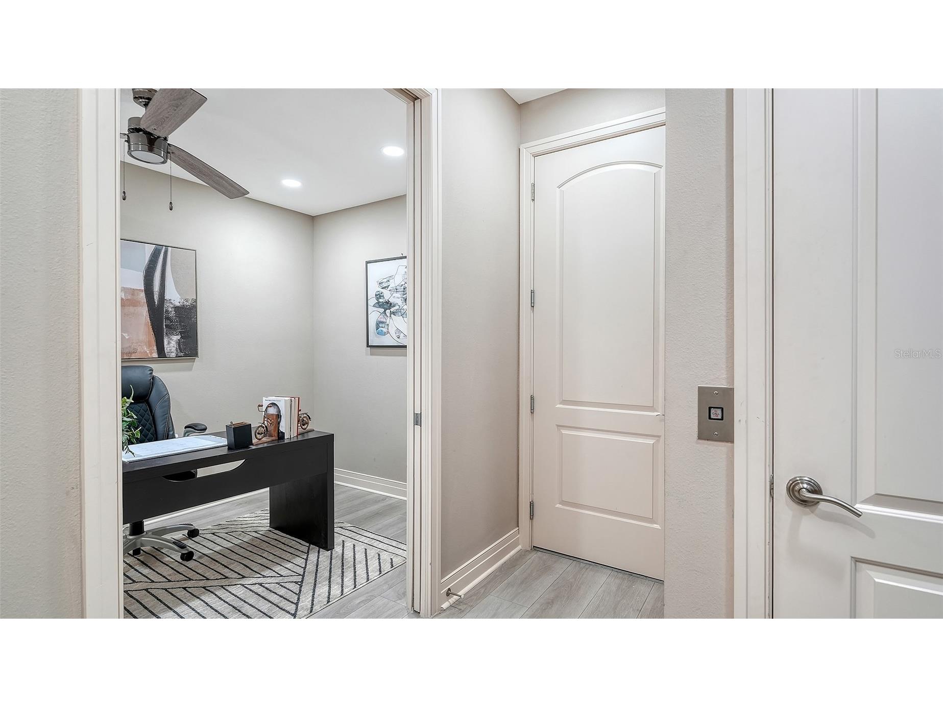 235 Cocoanut Avenue #106-B Sarasota FL 34236 A4688841 image34
