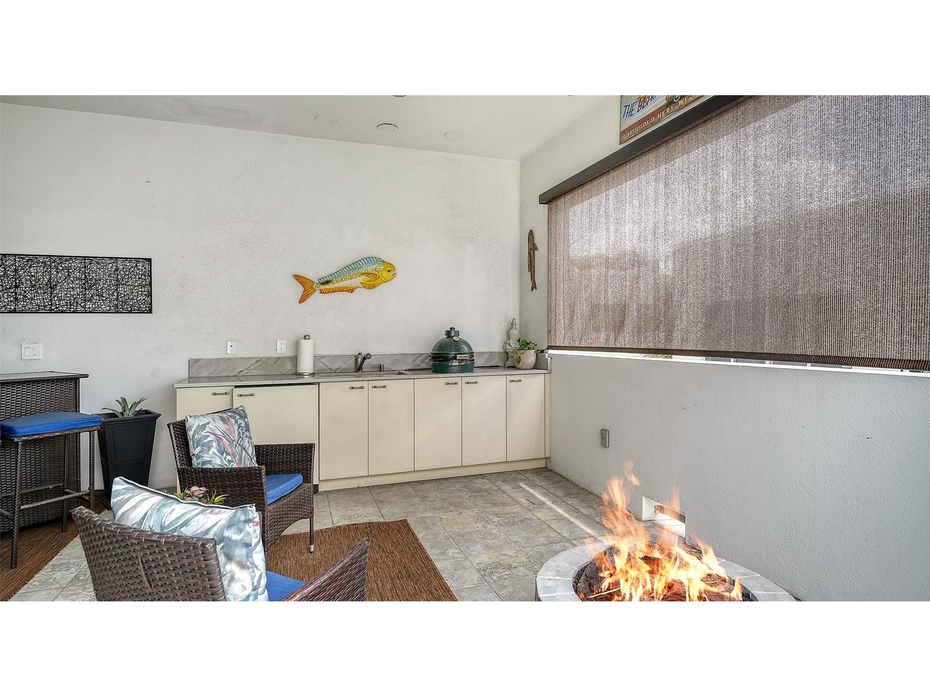235 Cocoanut Avenue #106-B Sarasota FL 34236 A4688841 image40