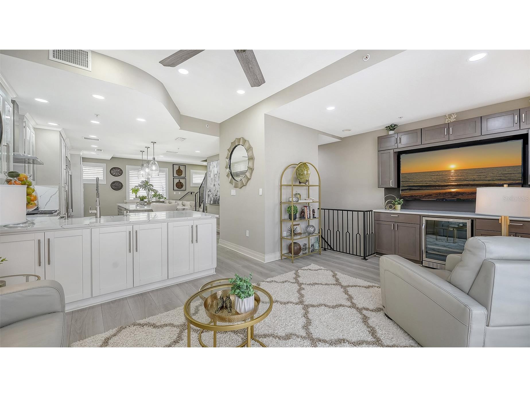 235 Cocoanut Avenue #106-B Sarasota FL 34236 A4688841 image8