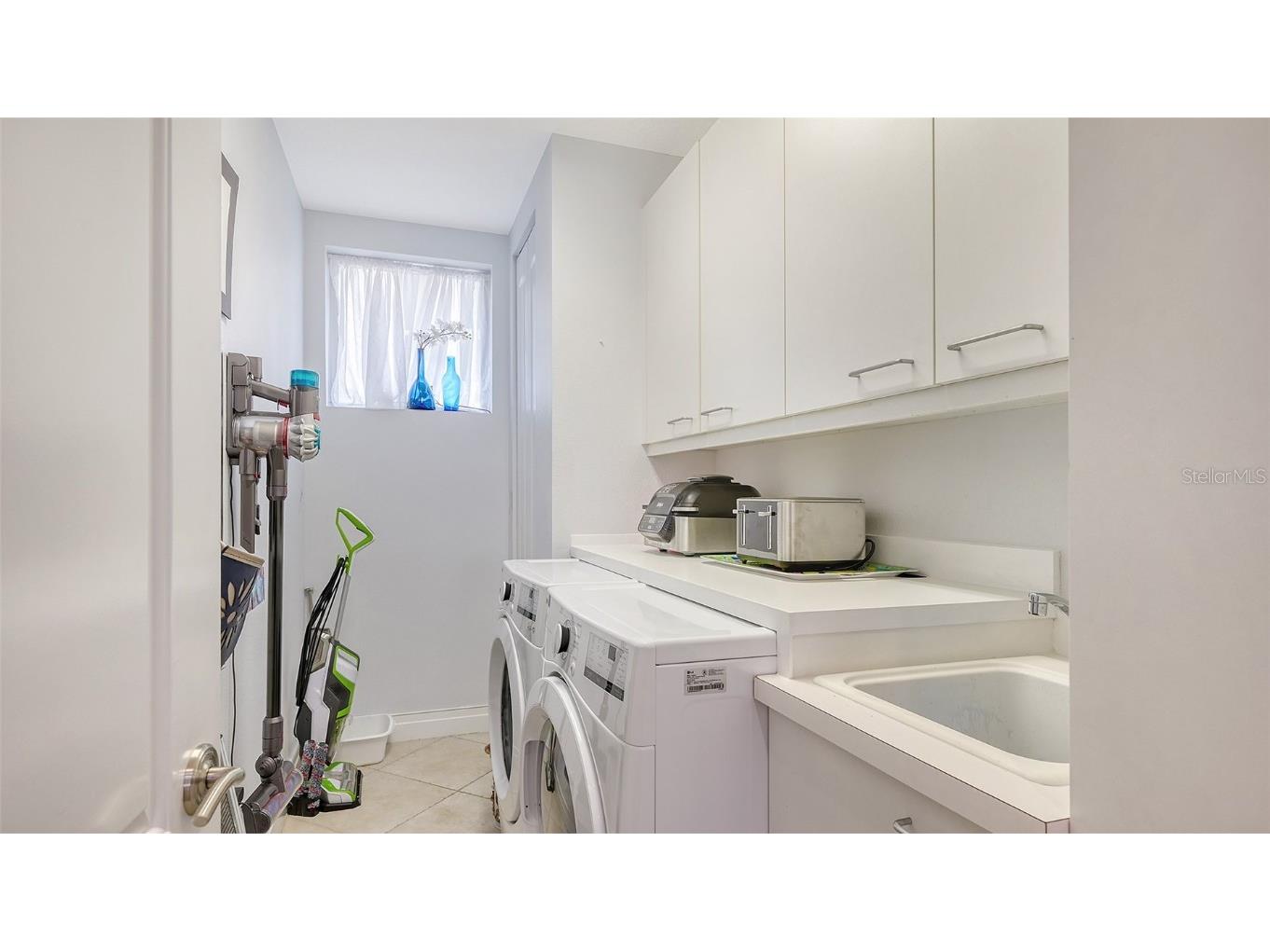 235 Cocoanut Avenue #108B Sarasota FL 34236 A4651671 image25