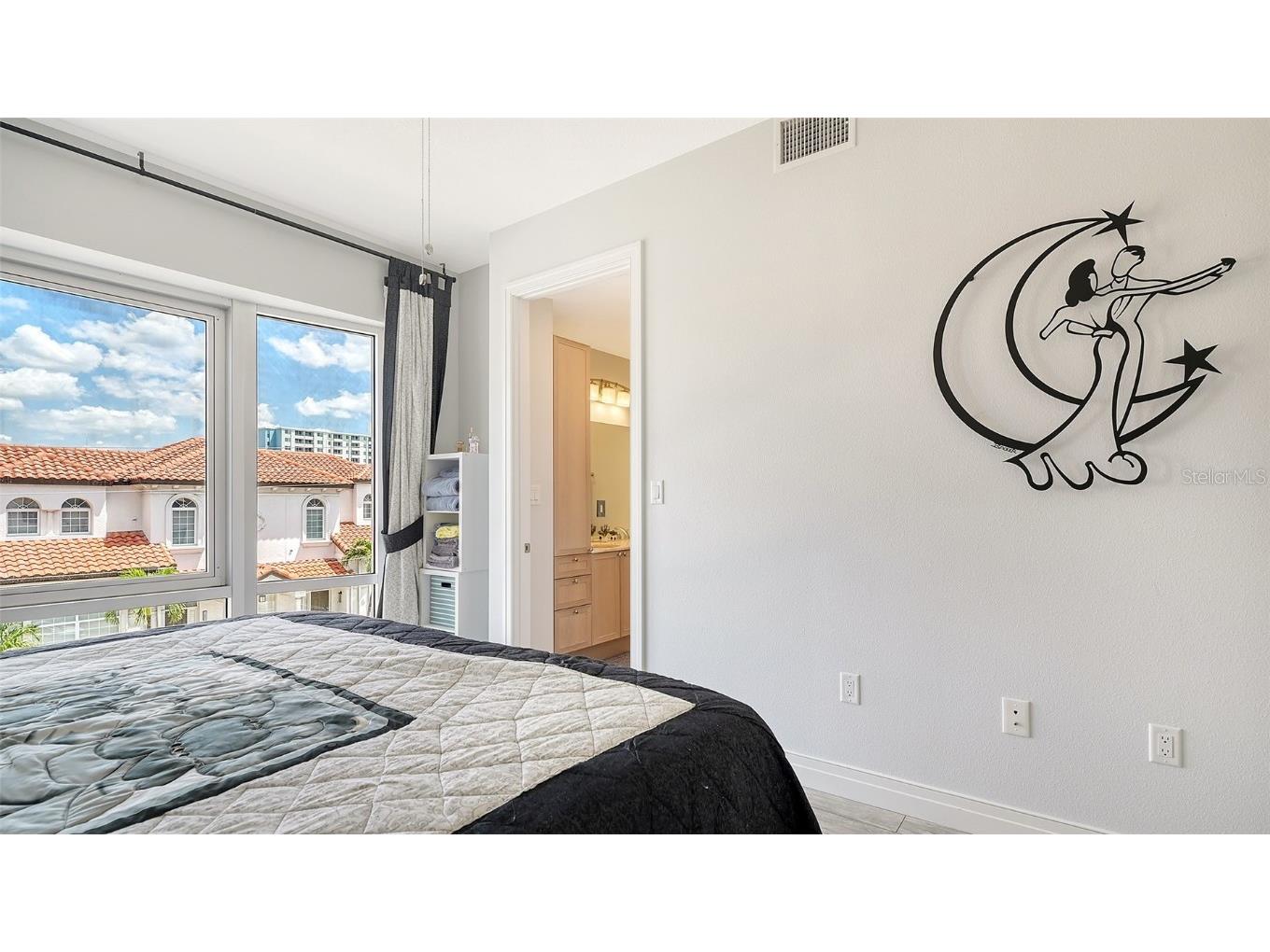 235 Cocoanut Avenue #108B Sarasota FL 34236 A4651671 image28