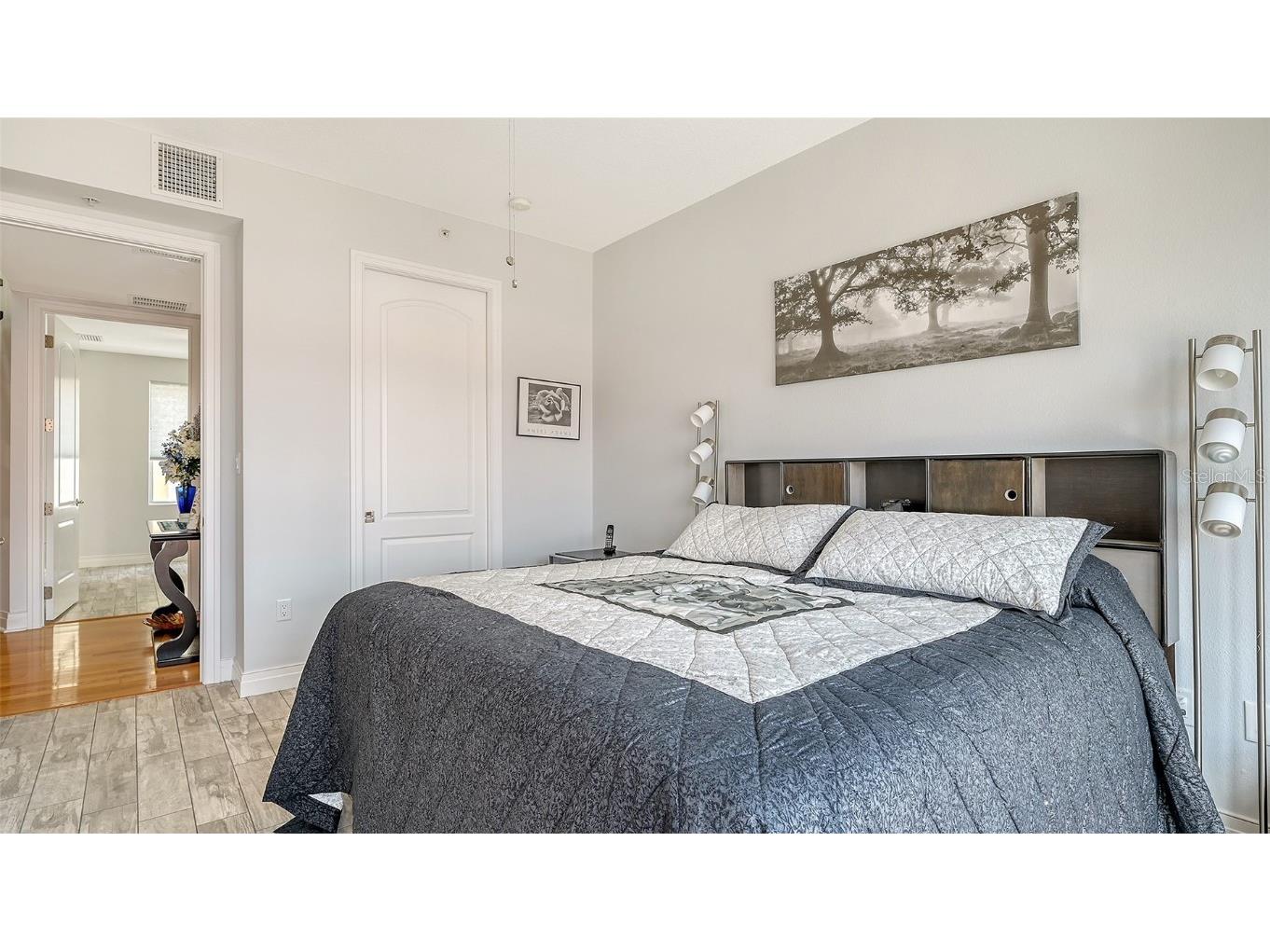 235 Cocoanut Avenue #108B Sarasota FL 34236 A4651671 image29